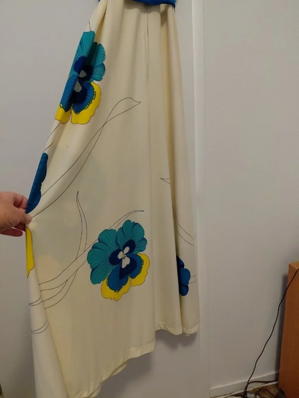 Vintage Alfred Shaheen 70s Designer Hawaiian Floral  Maxi Dress 6 White Blue - Picture 7 of 10